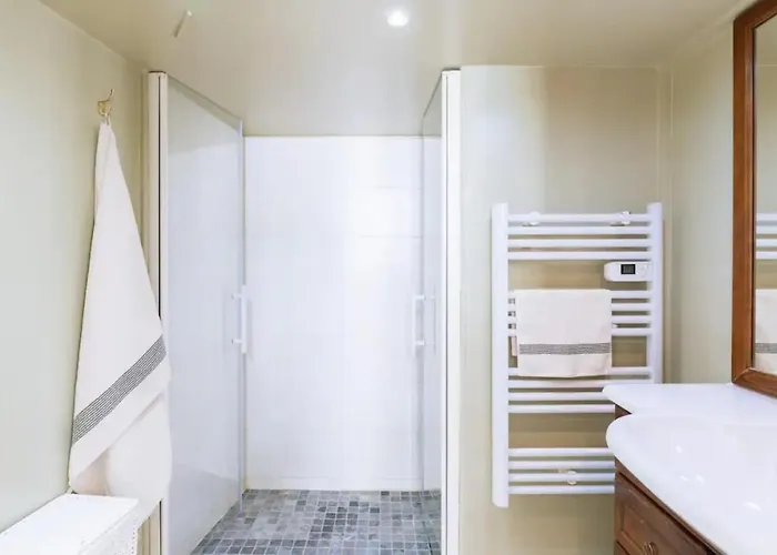 Centrally Located Duplex Notre Dame